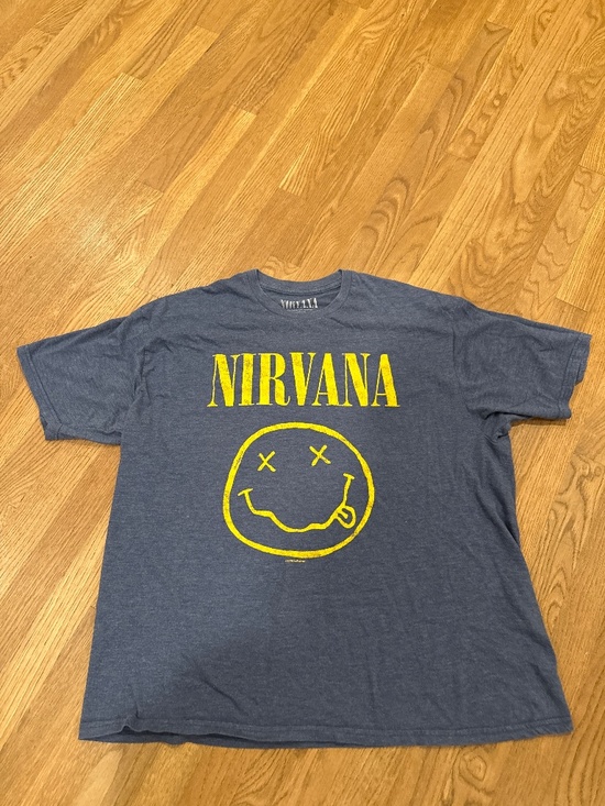 NIRVANA Tops - Nirvana 2XL short sleeve t-shirt
